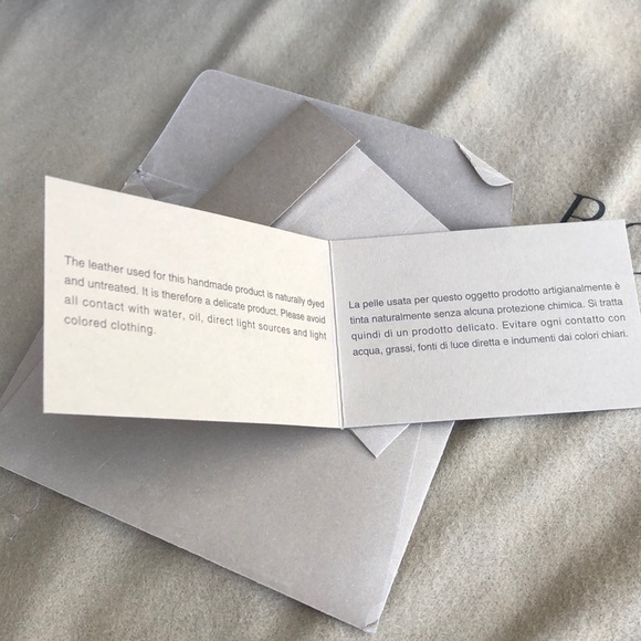 Authentic Bottega Veneta Handbag - Picture 4 of 13